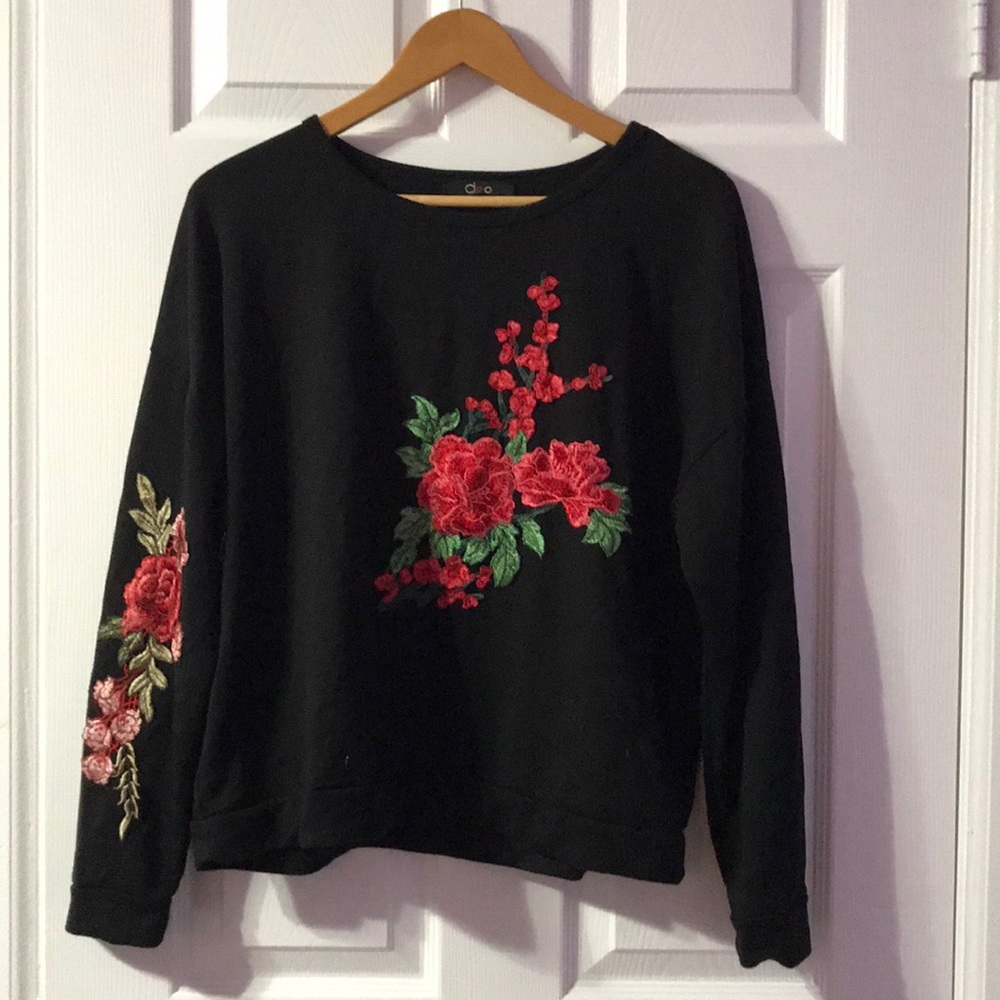 black long sleeve tee with roses